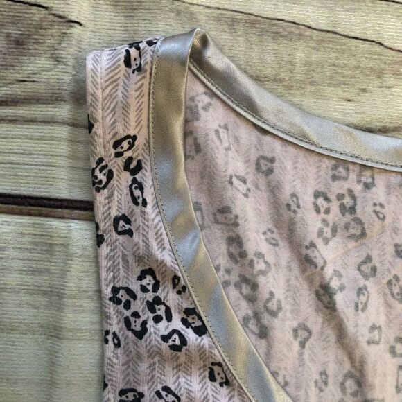 BANANA Republic Leopard Print Grey Silver Tank - Picture 3 of 5